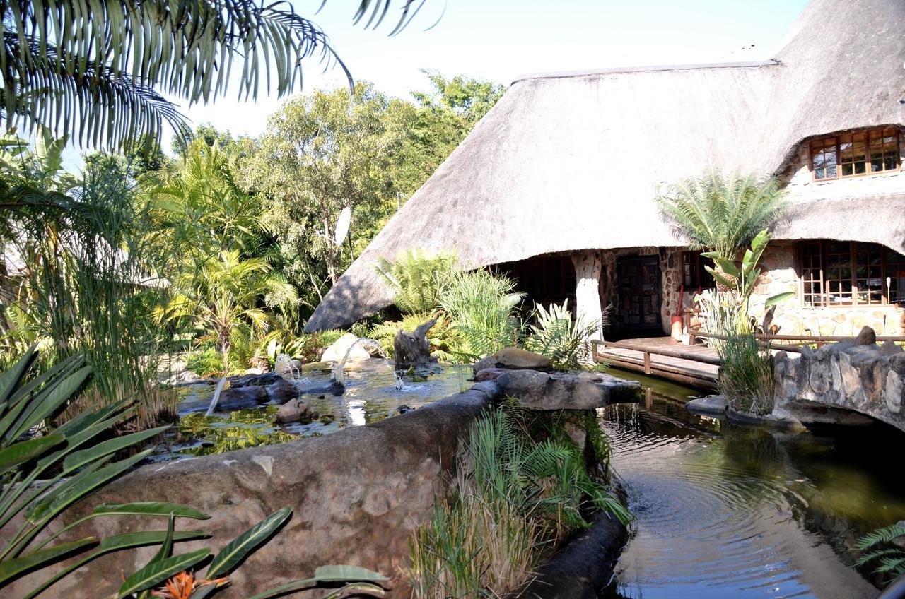 Moholoholo Ya Mati Guest House Kampersrus AH Ngoại thất bức ảnh