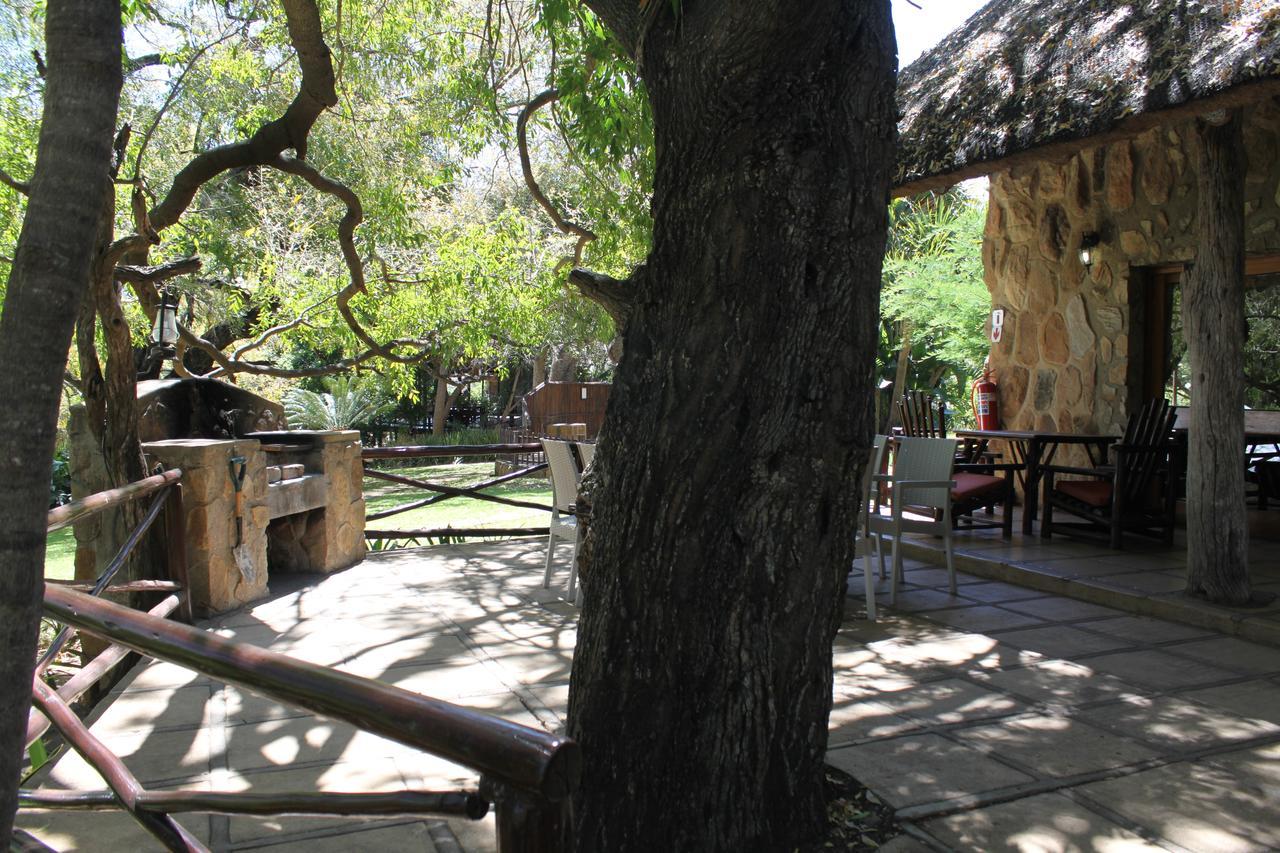 Moholoholo Ya Mati Guest House Kampersrus AH Ngoại thất bức ảnh