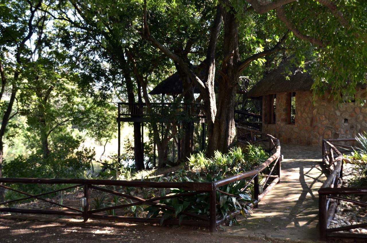 Moholoholo Ya Mati Guest House Kampersrus AH Ngoại thất bức ảnh