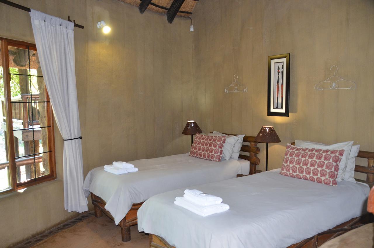 Moholoholo Ya Mati Guest House Kampersrus AH Ngoại thất bức ảnh