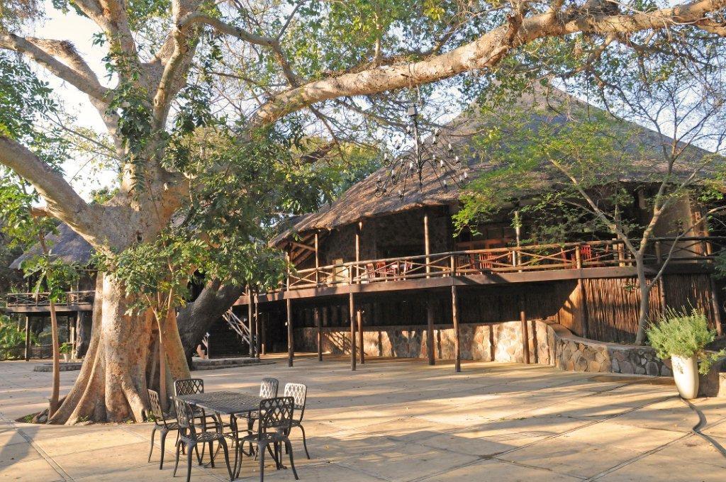 Moholoholo Ya Mati Guest House Kampersrus AH Ngoại thất bức ảnh