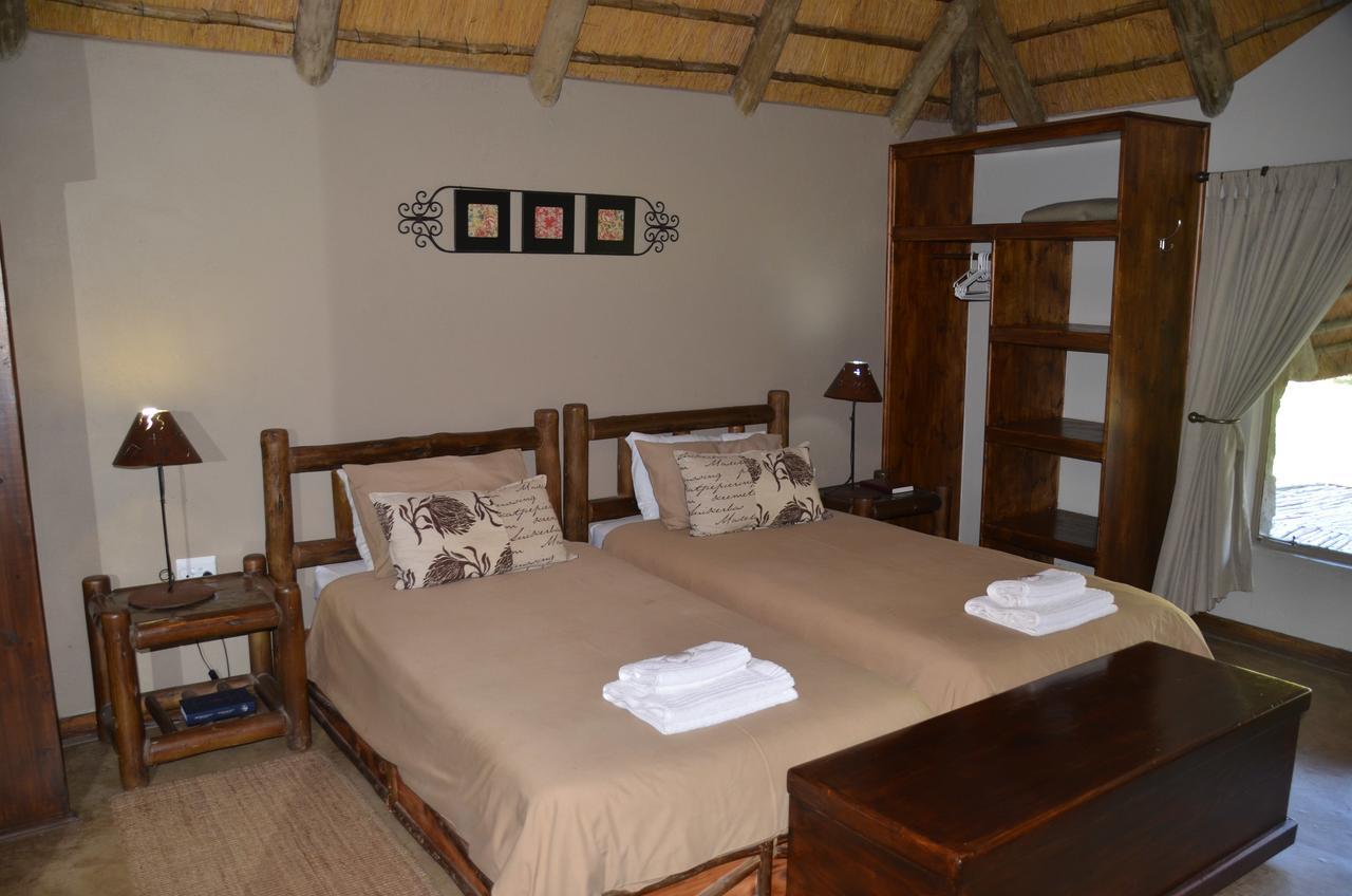Moholoholo Ya Mati Guest House Kampersrus AH Ngoại thất bức ảnh