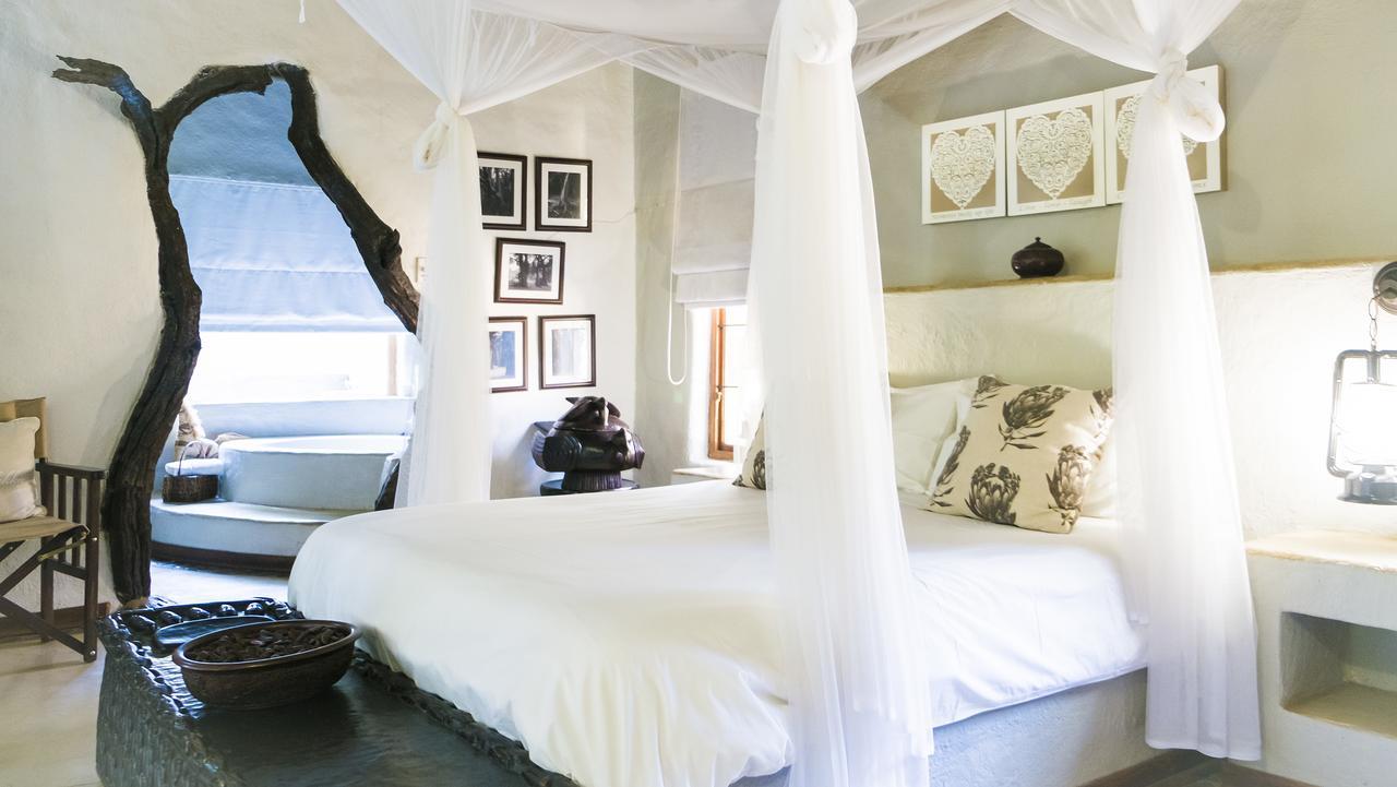 Moholoholo Ya Mati Guest House Kampersrus AH Ngoại thất bức ảnh